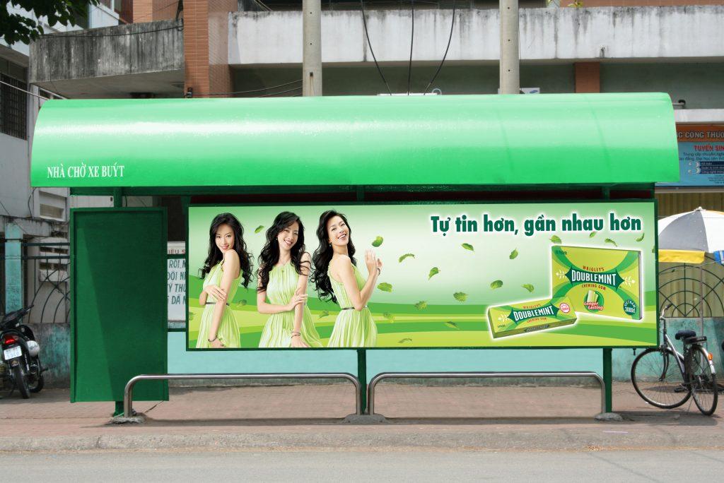 quảng cáo nhà chờ xe bus